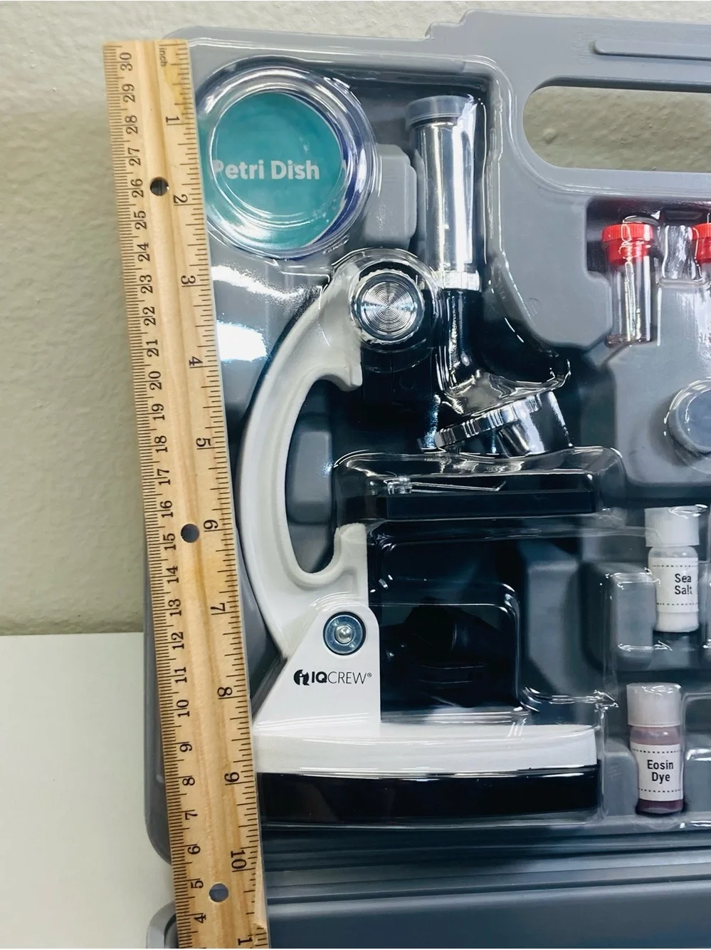 NWT IQ Crew 52+ Piece Microscope Set 1200X STEM